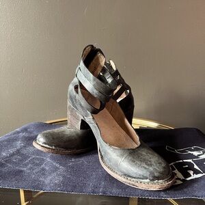 Freebird by Steven Randi Mary Jane booties size 9